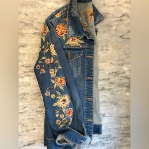 DRIFTWOOD Classic Denim Jacket Floral Embroidered size US L Women